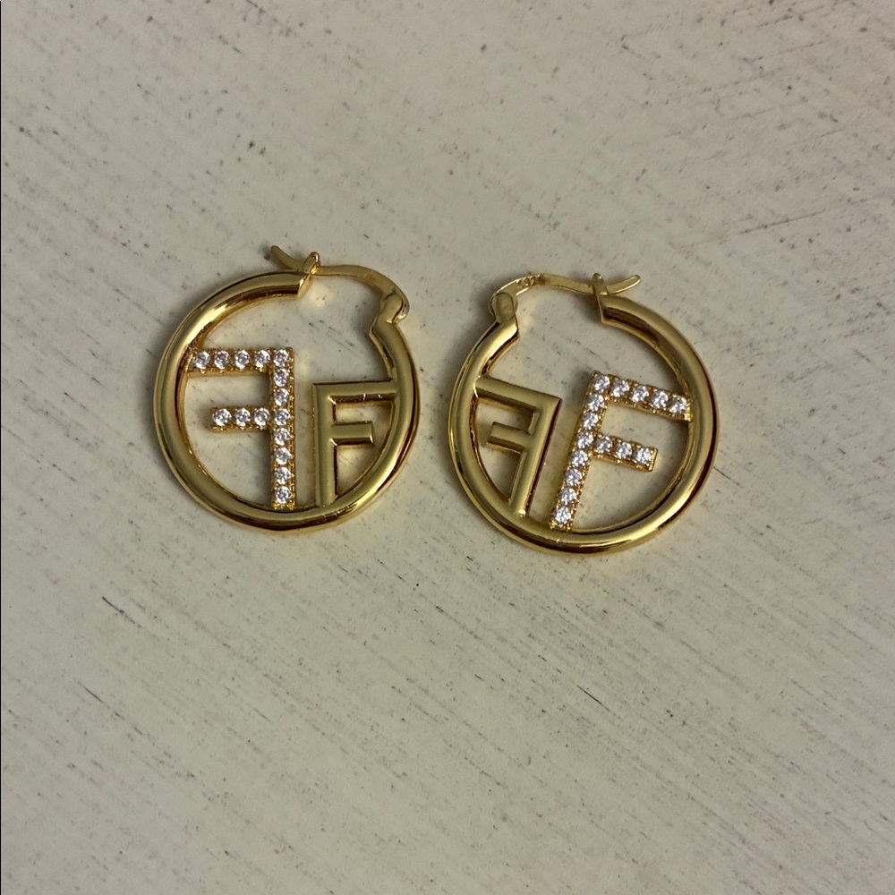 ✨Fashion inspired Hoops, plated Sterling Silver